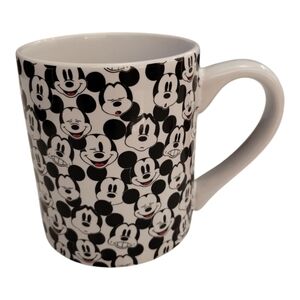 Disney Mickey Mouse Mug 14 Oz Silver Buffalo